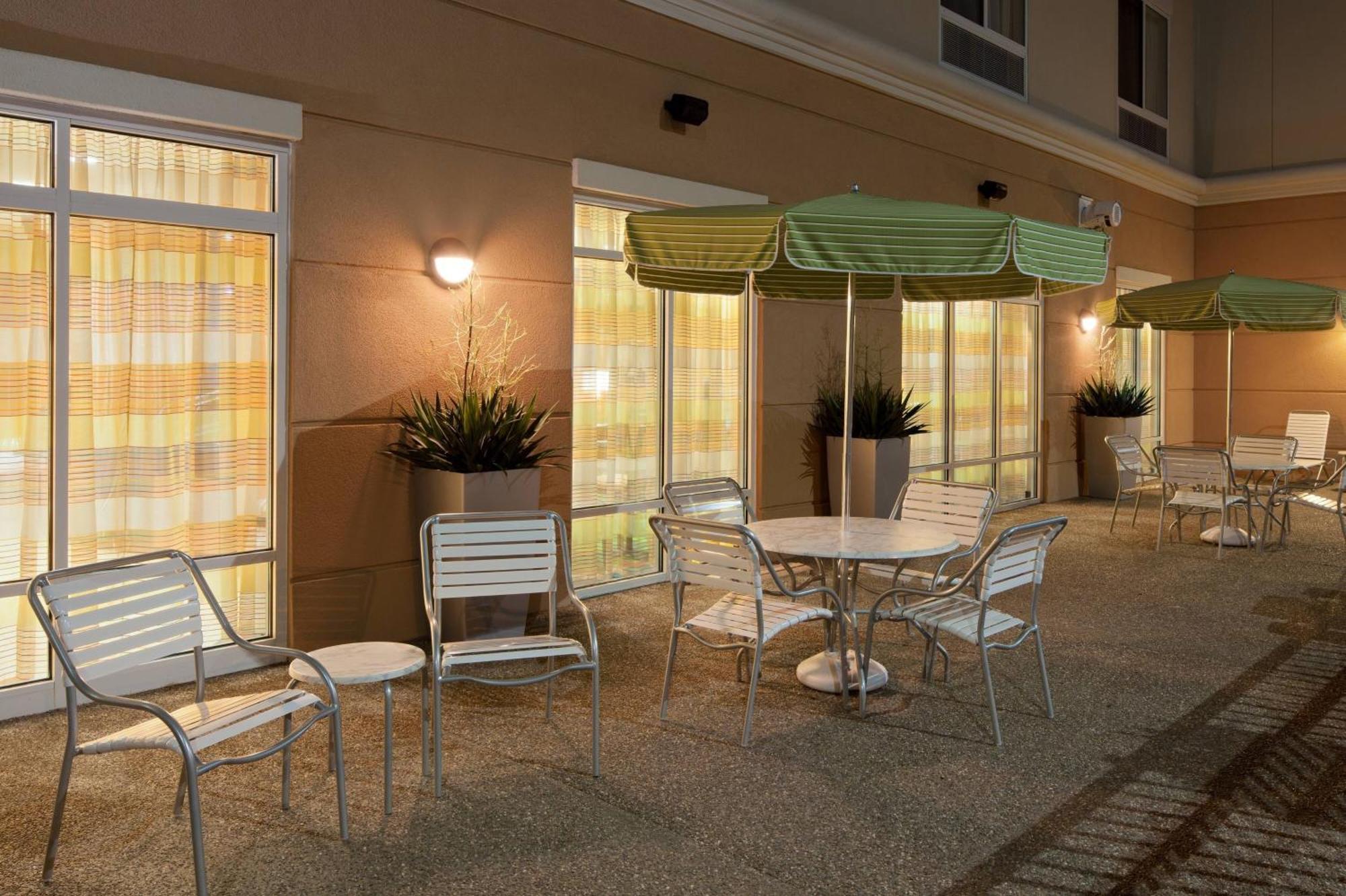 Fairfield Inn & Suites Lewisburg Ristorante foto